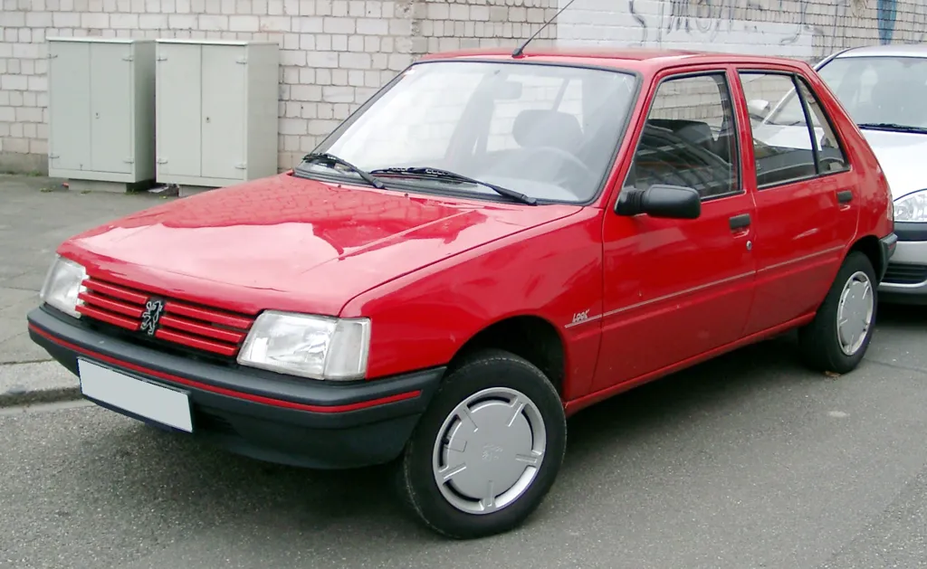 Peugeot 205 GTI before